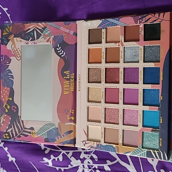 7 eyeshadow palettes Too Faced Colourpop Disney - Picture 5 of 16